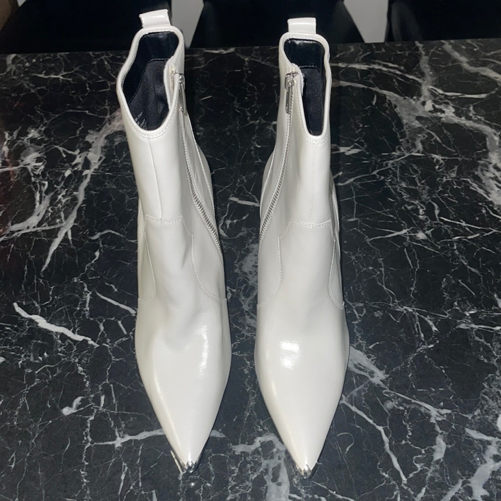 Steve Madden Winnie Harlow Tina Bootie